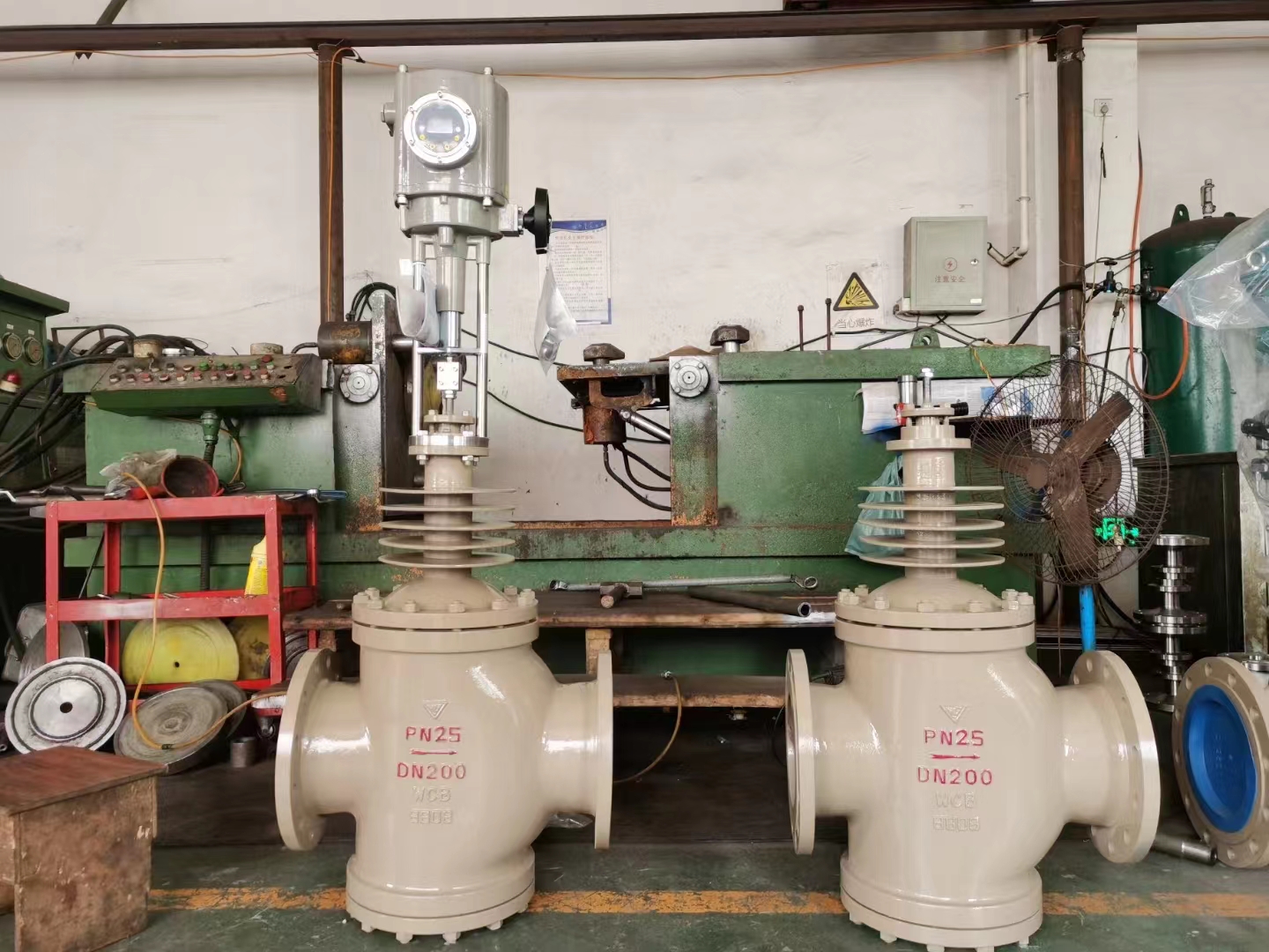 電動(dòng)蒸汽減壓閥實(shí)物圖片.jpg 電動(dòng)蒸汽減壓閥實(shí)物圖片.jpg