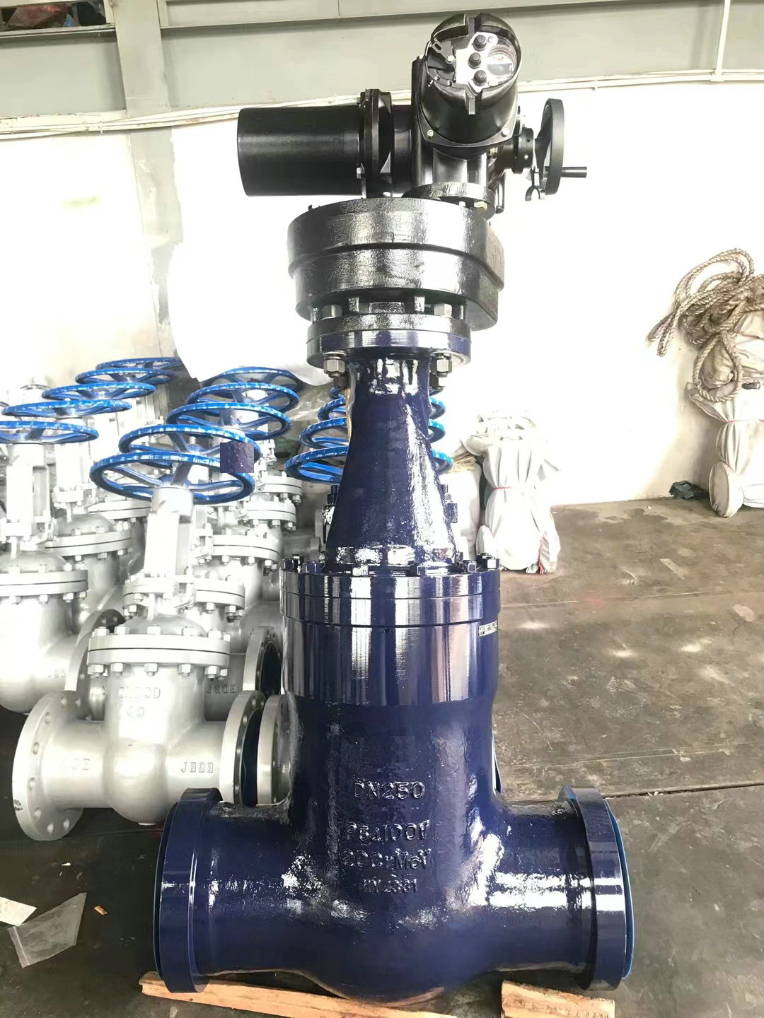 電動(dòng)高壓閘閥,電動(dòng)高溫高壓閘閥高清圖片 電動(dòng)高壓閘閥,電動(dòng)高溫高壓閘閥高清圖片